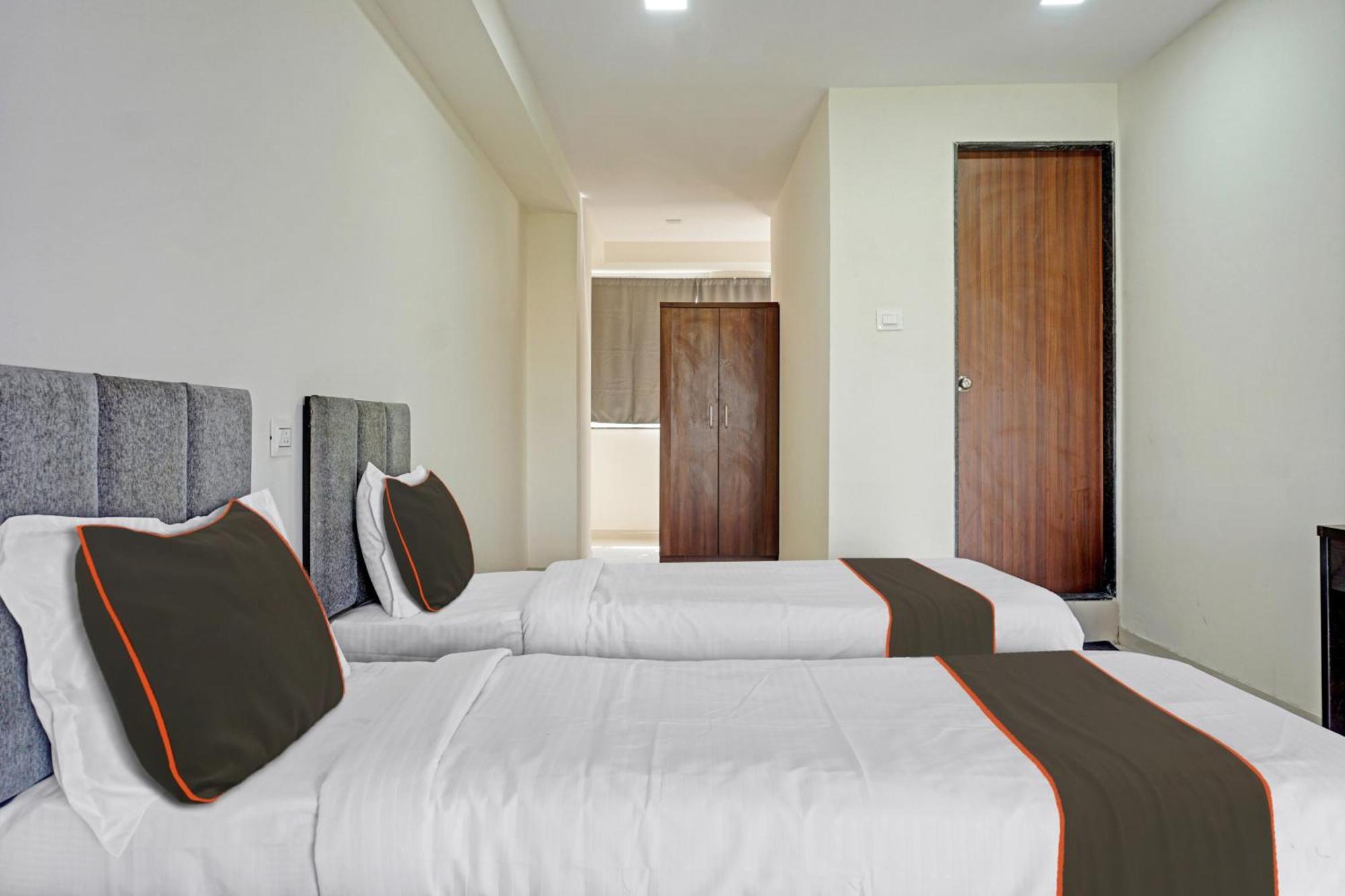 Super Collection O Rk Inn Chinchvad Экстерьер фото